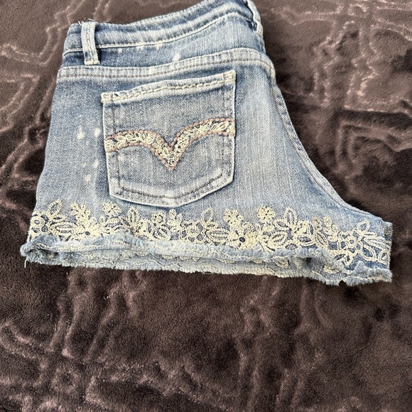 Levi’s Girls Shorts size 16 Regular - Picture 6 of 6